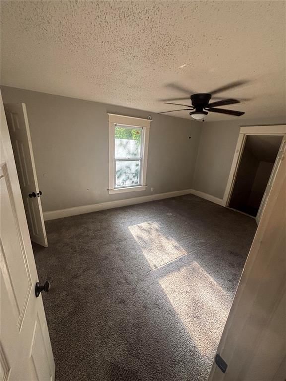 Photo 9 of 25 - 3601 E 60th Street, Kansas City, MO 64130