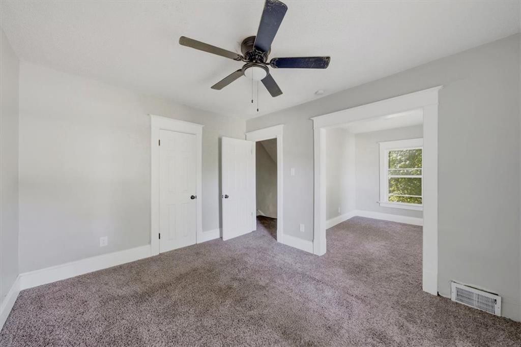 Photo 15 of 25 - 3601 E 60th Street, Kansas City, MO 64130