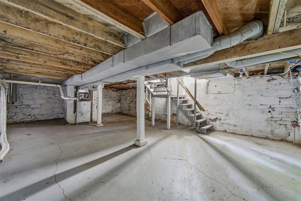 Photo 21 of 25 - 3601 E 60th Street, Kansas City, MO 64130