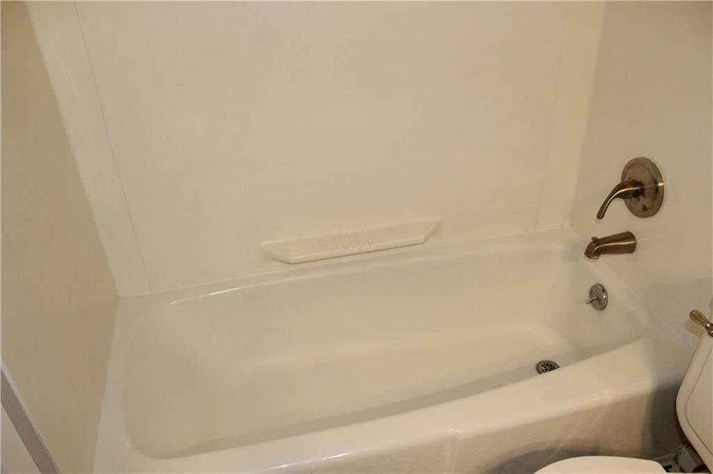 6216 Robinson Street — photo 12