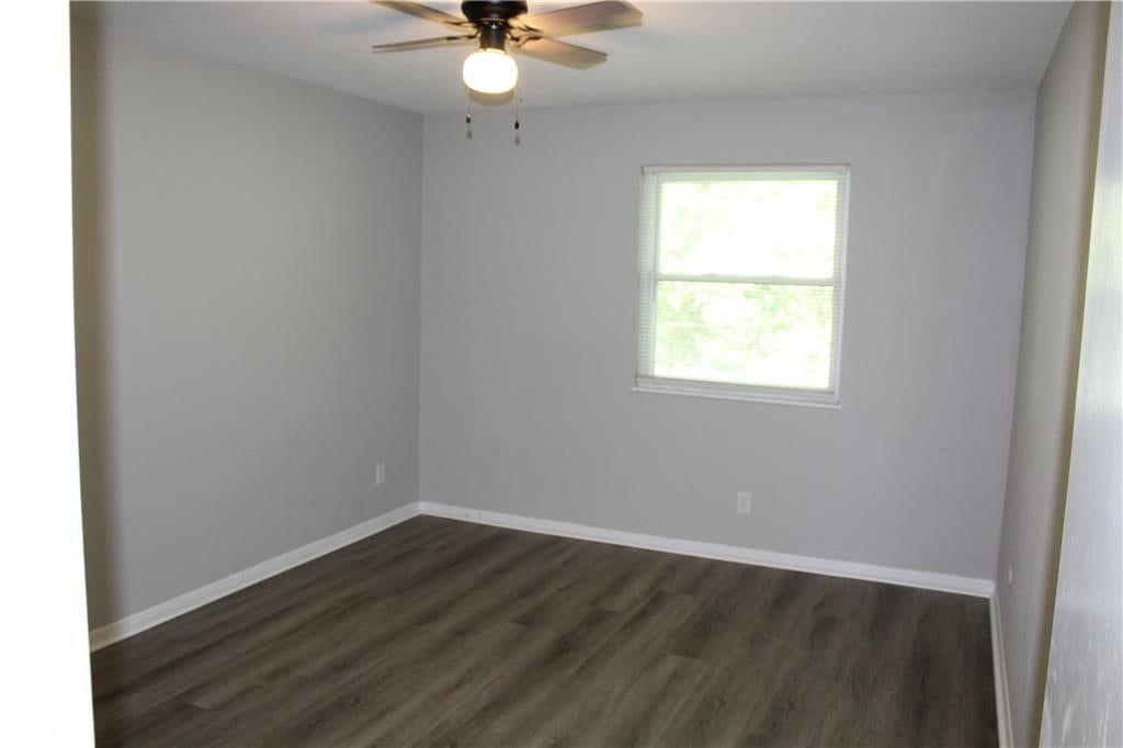 6216 Robinson Street — photo 17