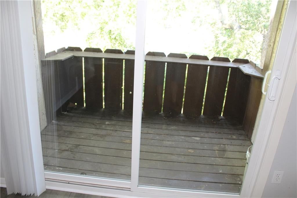 6216 Robinson Street — photo 20