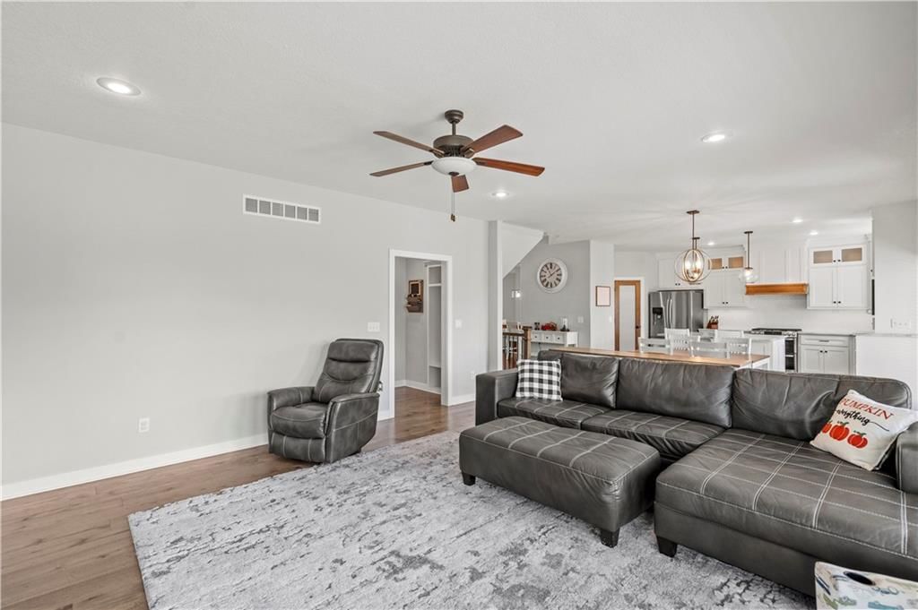 2111 NE 114TH Street — photo 9