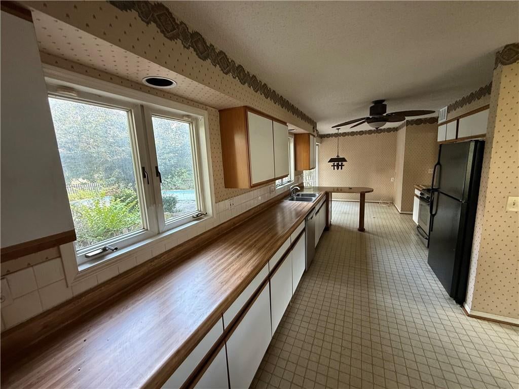 8727 W 104th Street — photo 5