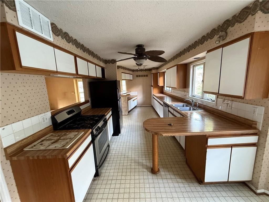 8727 W 104th Street — photo 6