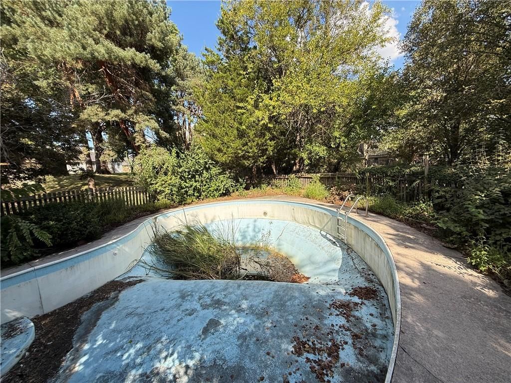 8727 W 104th Street — photo 29
