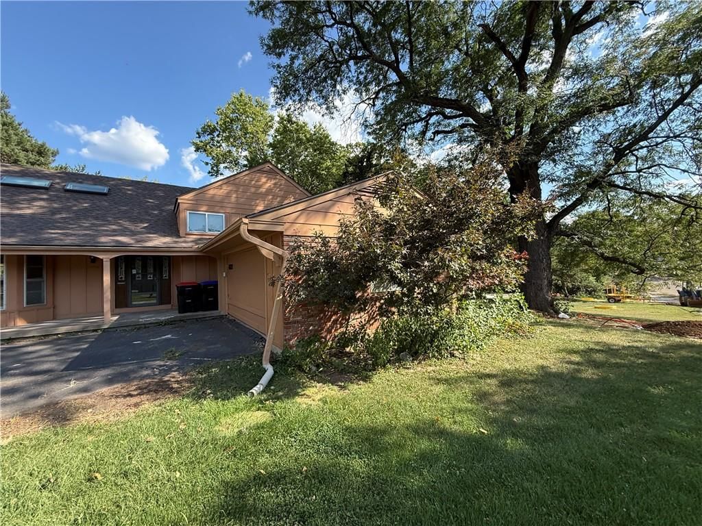 8727 W 104th Street — photo 35
