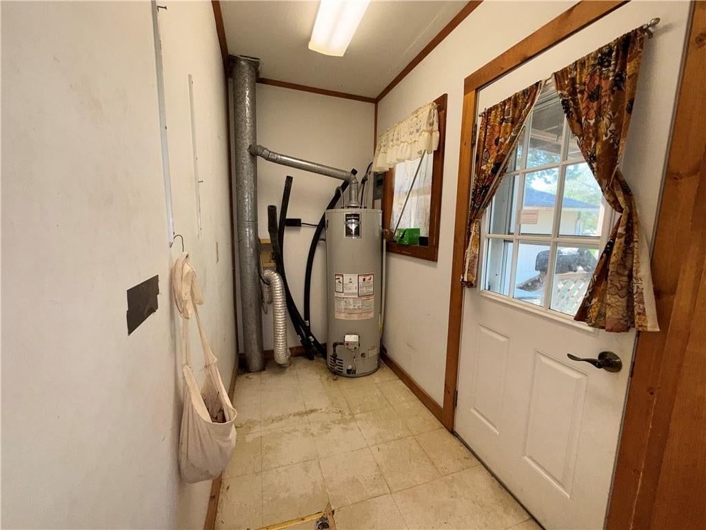 437 Whiting Street — photo 9