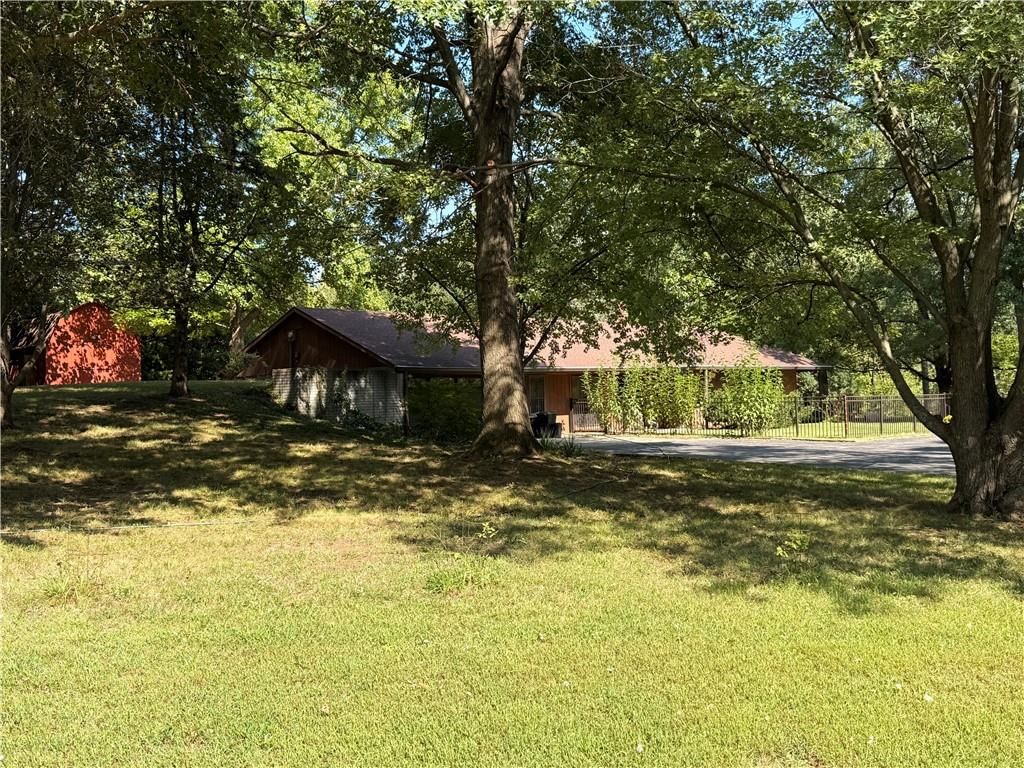 13619 Clementine Road, Smithville, MO: listing photo 3