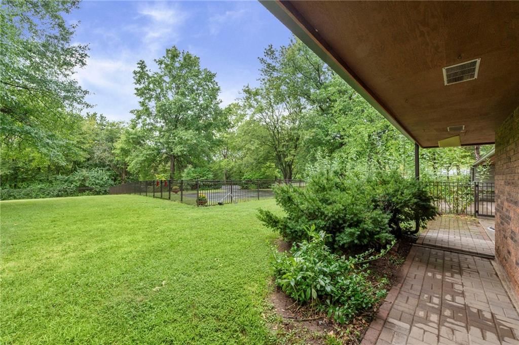 Photo 43 of 52 - 13619 Clementine Road, Smithville, MO 64089
