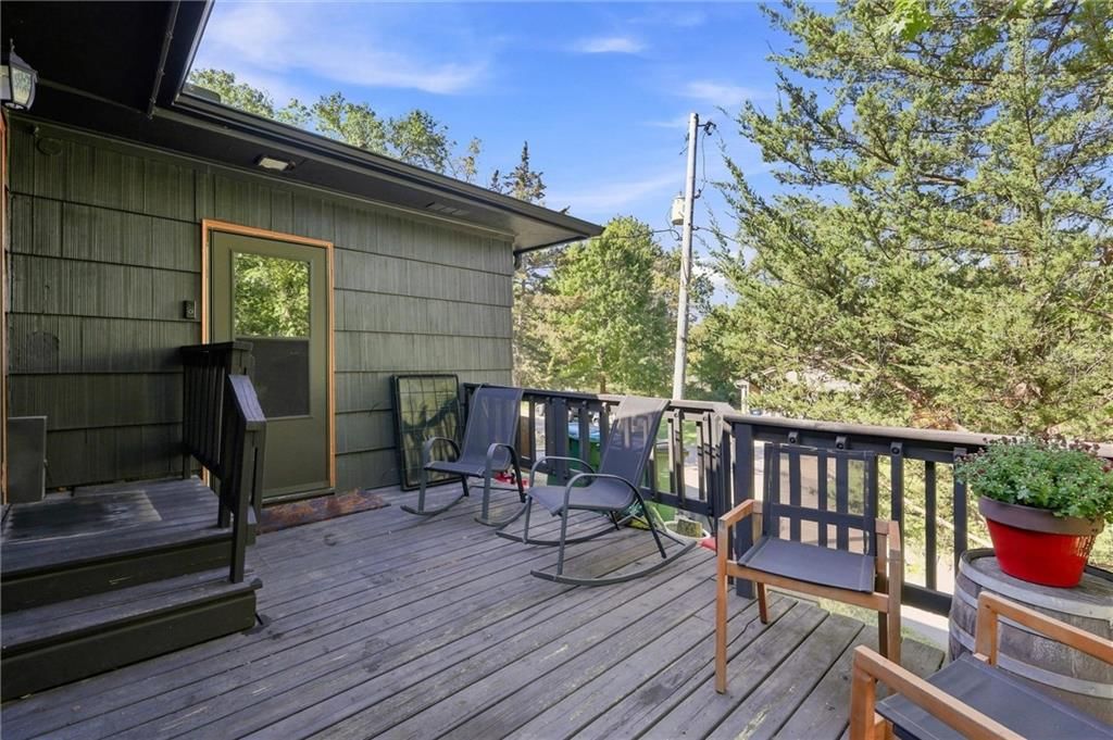 6004 NW Crystal Pool Drive — photo 33