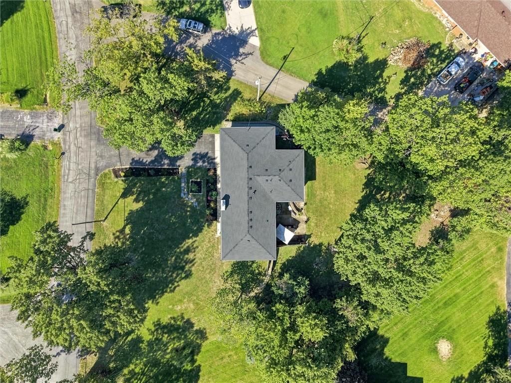 6004 NW Crystal Pool Drive — photo 37