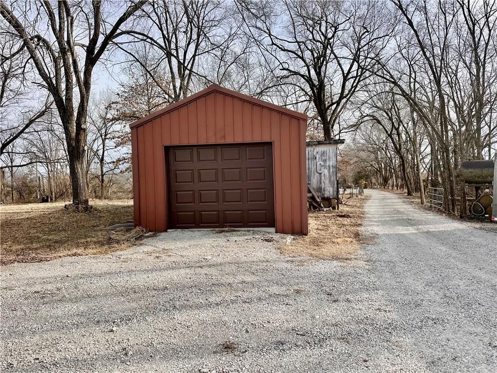 22803 Mary Lois Road — photo 34
