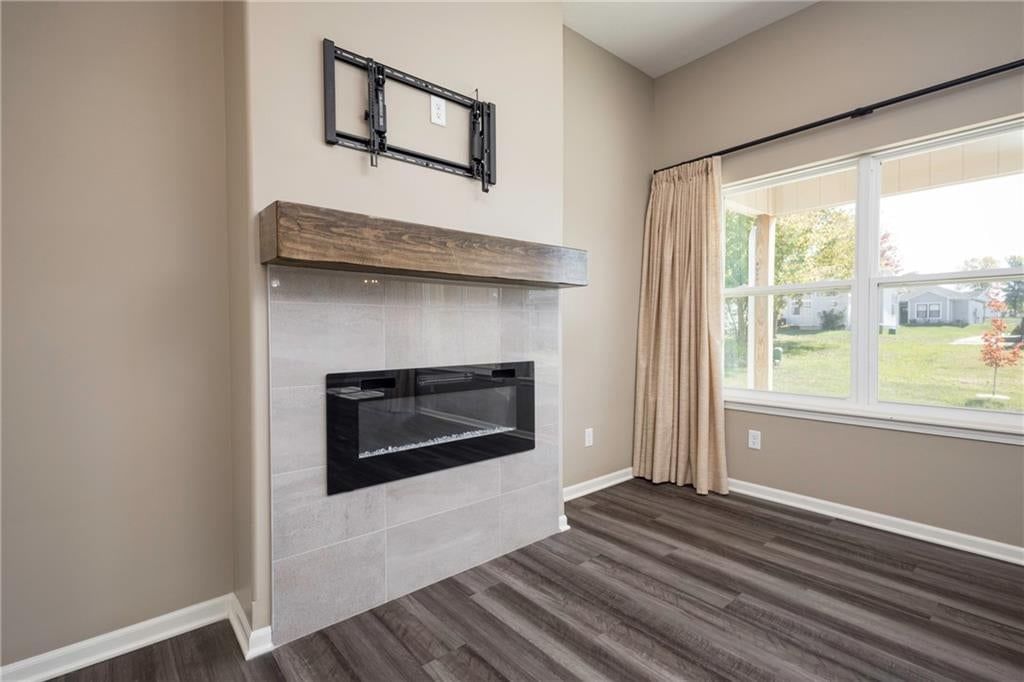 413 NE Poplar Court — photo 10