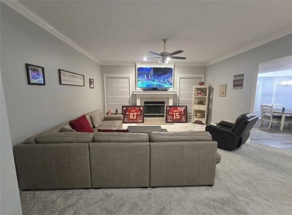 910 Sweet Cherry Place, Belton, MO: listing photo 3