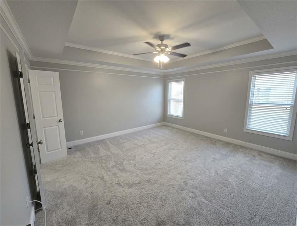 Photo 11 of 35 - 910 Sweet Cherry Place, Belton, MO 64012