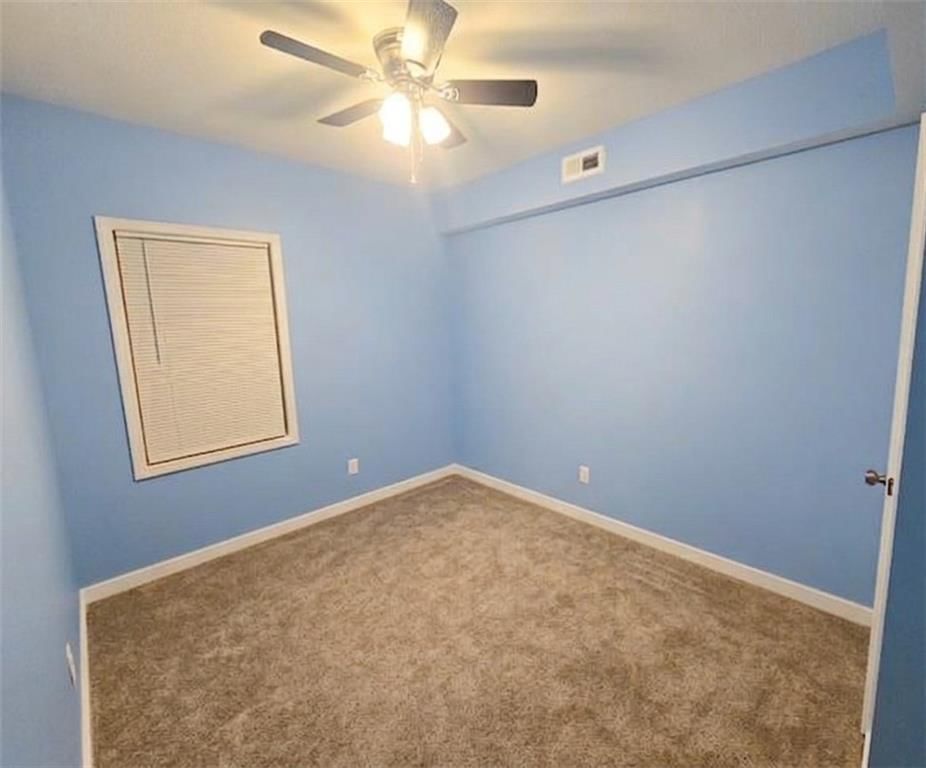 Photo 26 of 35 - 910 Sweet Cherry Place, Belton, MO 64012