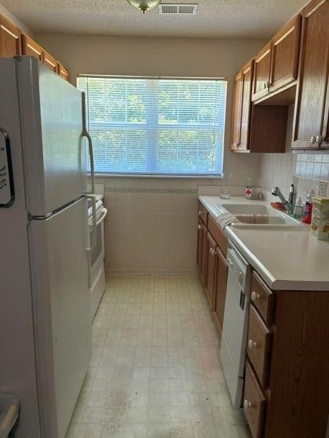 2283 NE 68th Street — photo 2