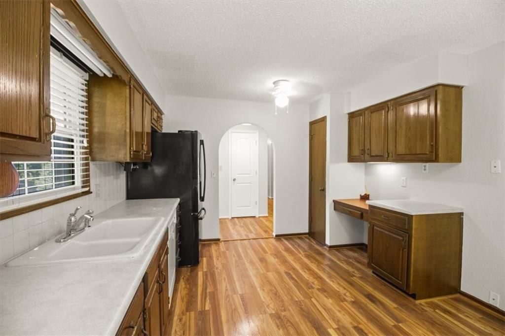 2413 Paris Drive — photo 7