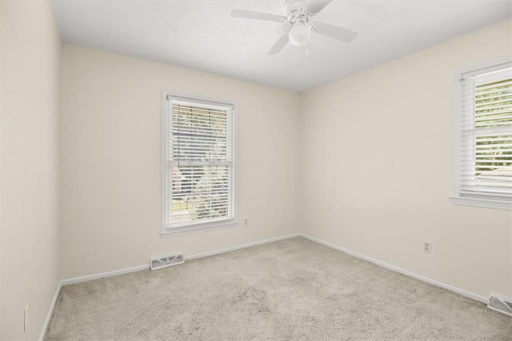2413 Paris Drive — photo 15