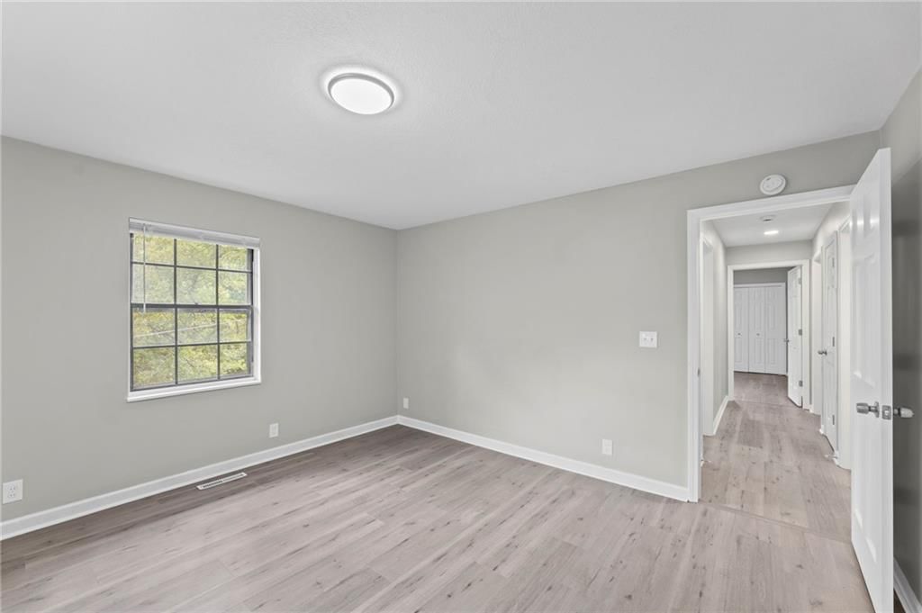 307 E 165th Street — photo 27
