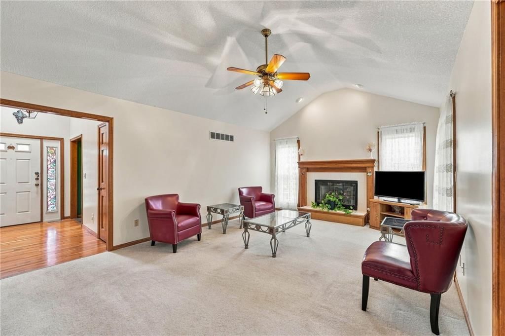 419 NW TIMBERBROOKE Drive — photo 18
