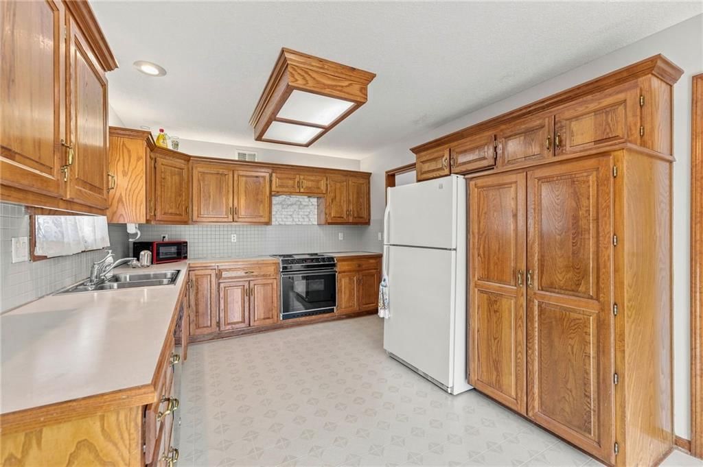 419 NW TIMBERBROOKE Drive — photo 25