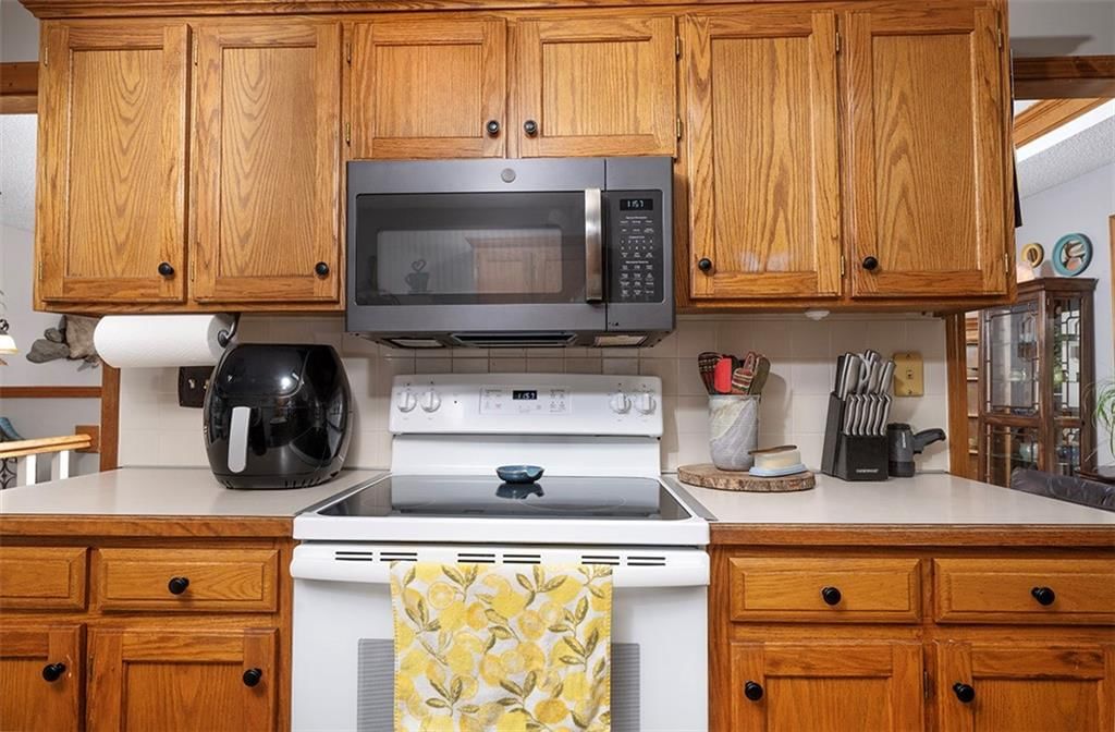 Photo 8 of 38 - 15903 Slater Avenue, Belton, MO 64012