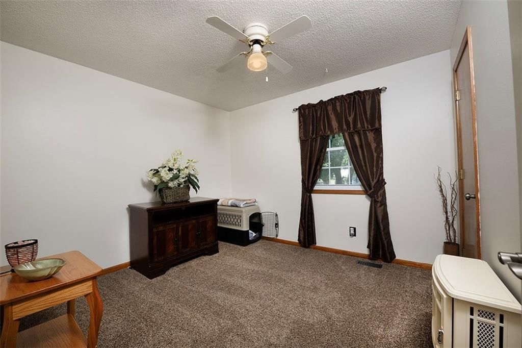 Photo 19 of 38 - 15903 Slater Avenue, Belton, MO 64012