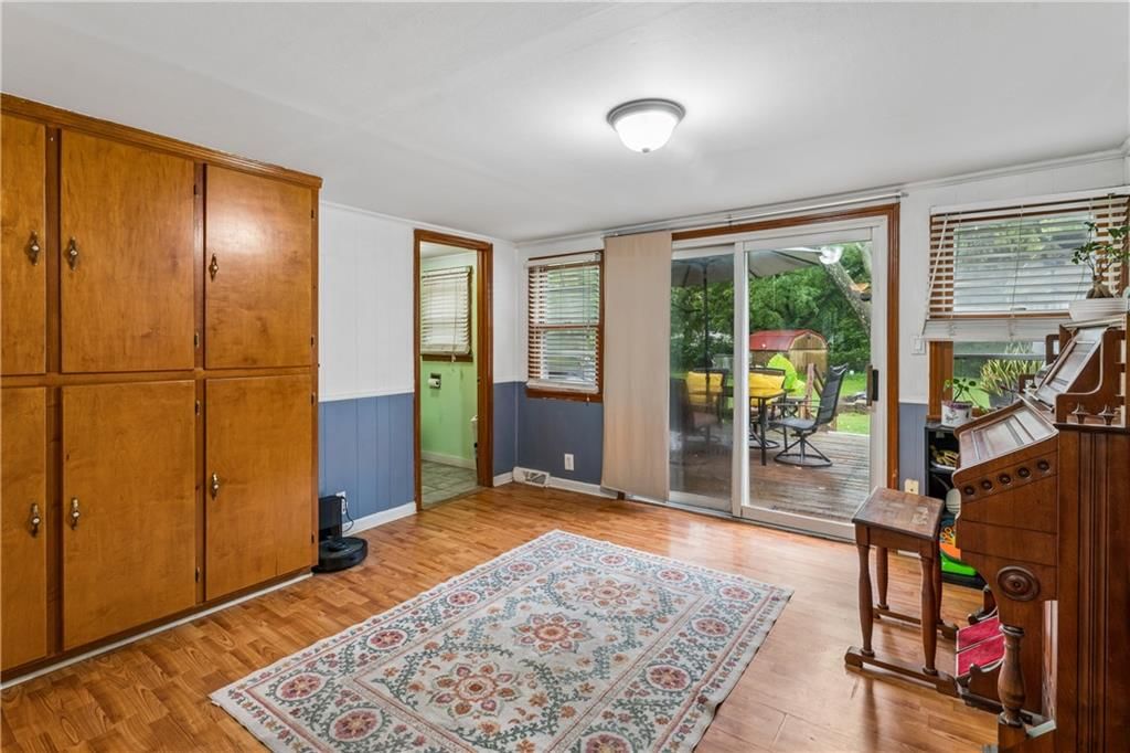 7075 Reynolds Avenue — photo 14