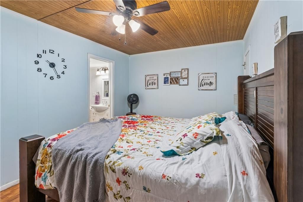 7075 Reynolds Avenue — photo 18