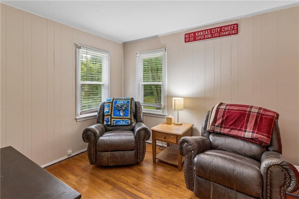 7075 Reynolds Avenue — photo 32
