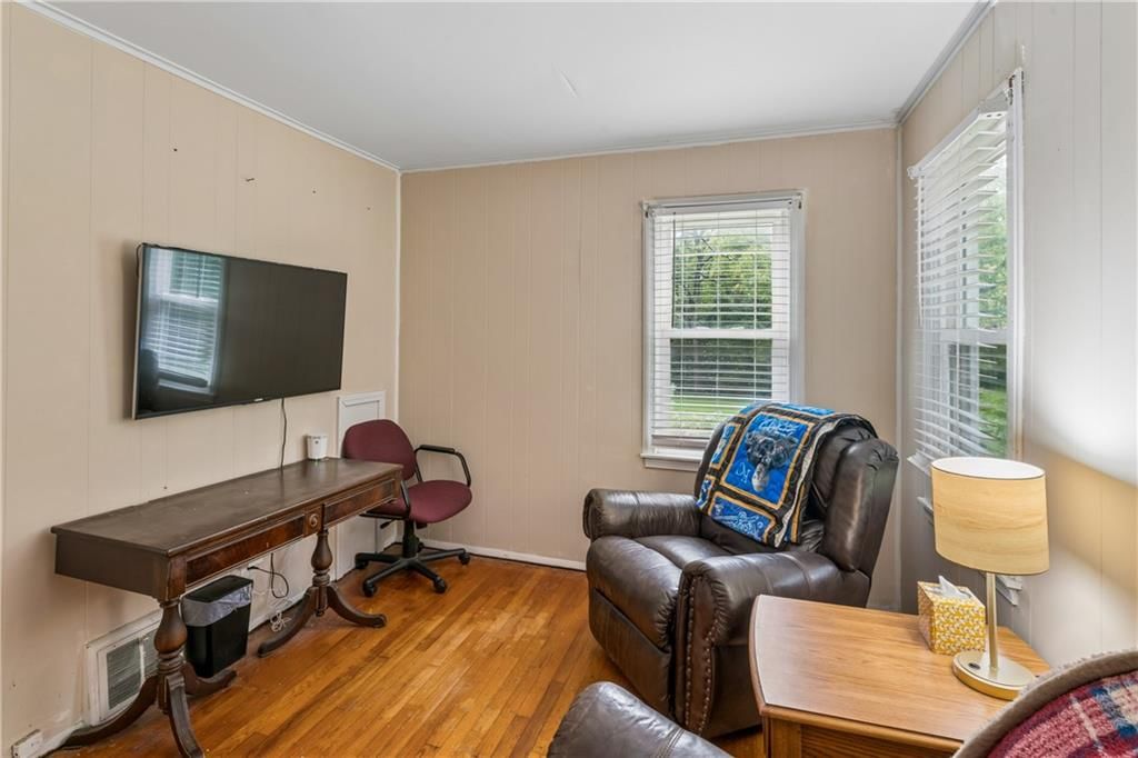 7075 Reynolds Avenue — photo 34