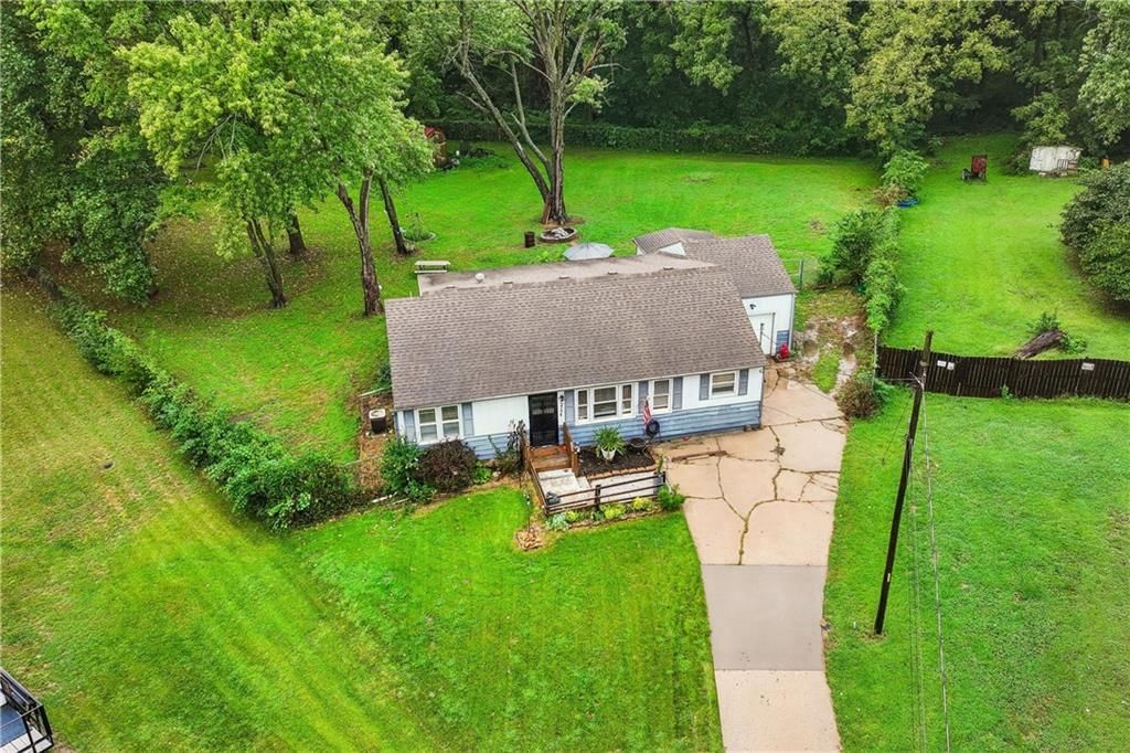 7075 Reynolds Avenue — photo 41