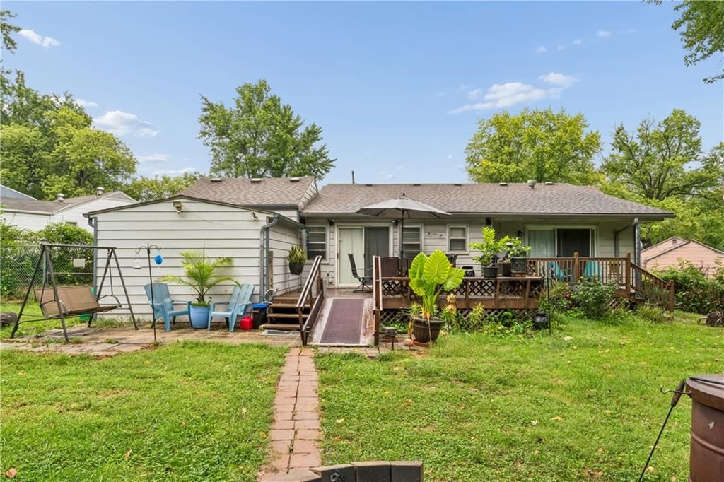 7075 Reynolds Avenue — photo 52