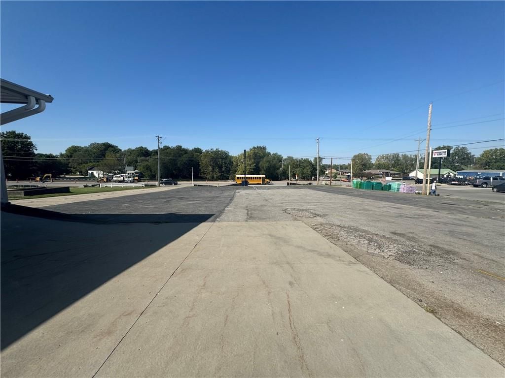 2507 S Main Street — photo 22