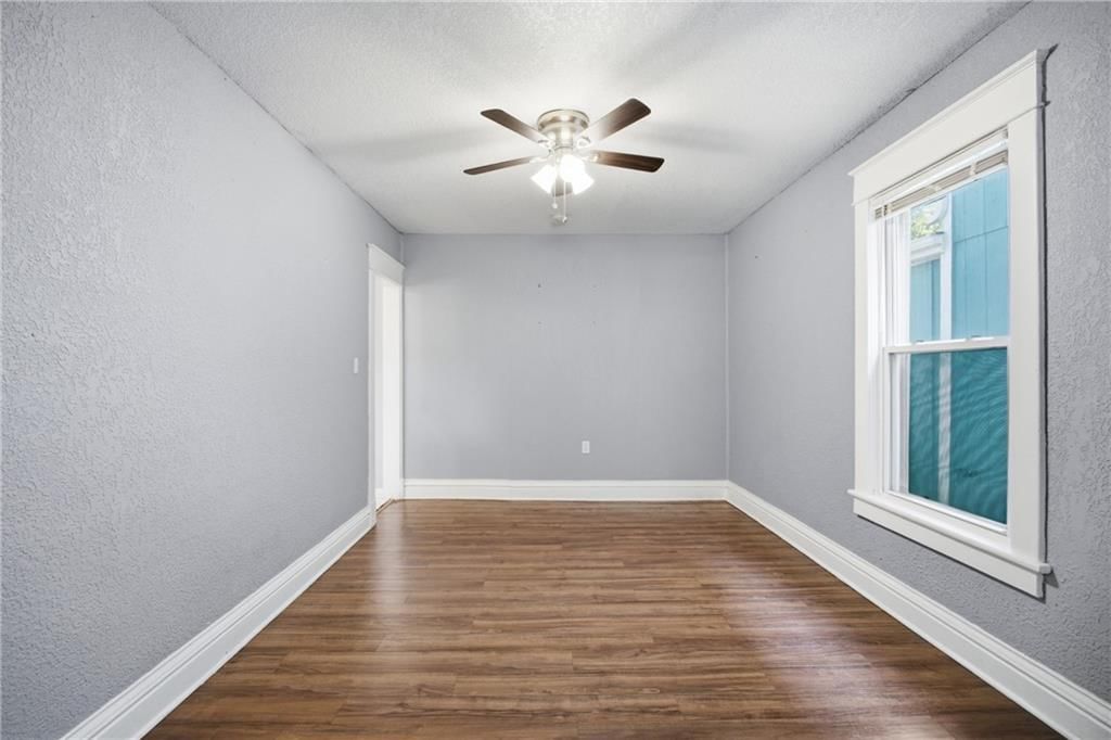 2501 Jackson Avenue — photo 9