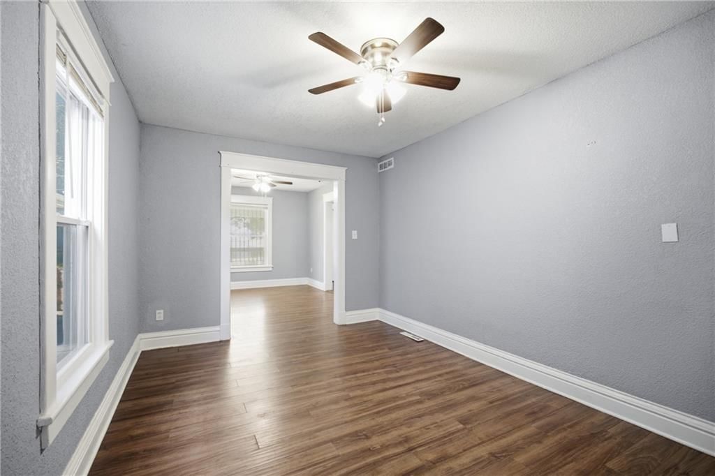 2501 Jackson Avenue — photo 10