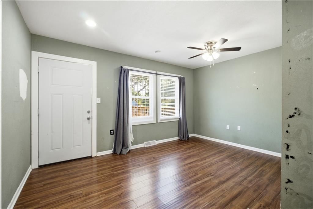 2501 Jackson Avenue — photo 16