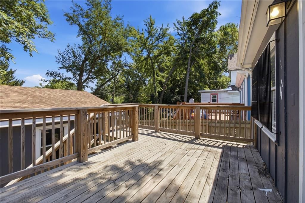 2501 Jackson Avenue — photo 26