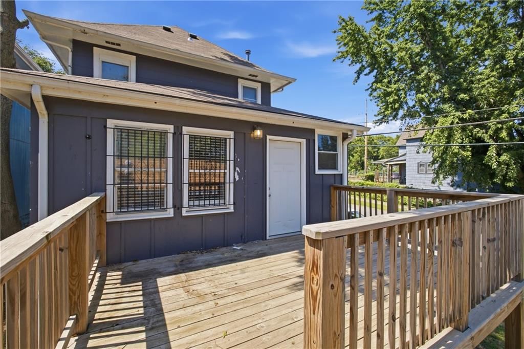 2501 Jackson Avenue — photo 27