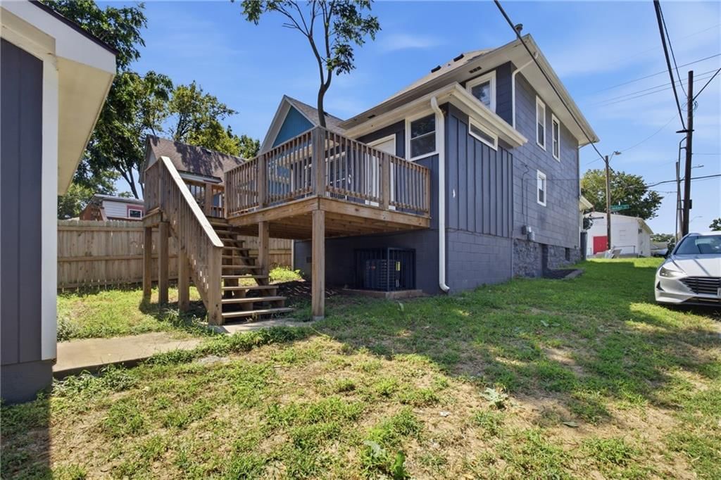 2501 Jackson Avenue — photo 29
