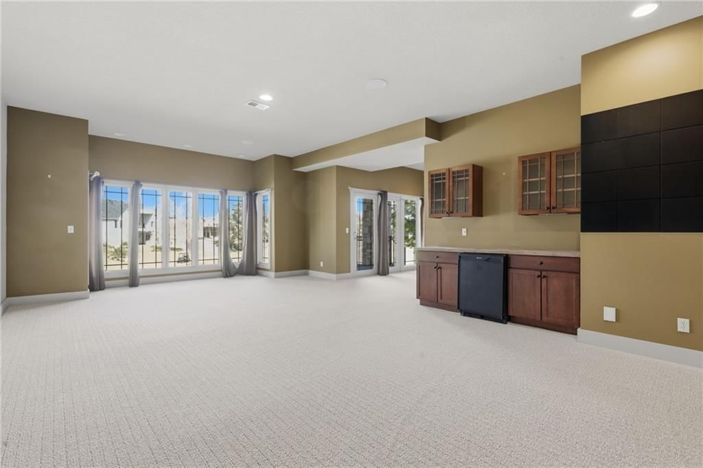 Photo 57 of 80, 19420 W 102nd Street, Lenexa, KS 66220