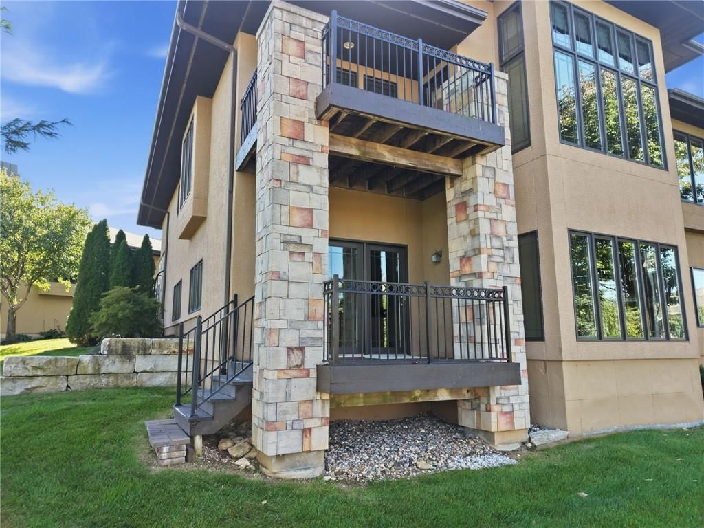 Photo 72 of 80 - 19420 W 102nd Street, Lenexa, KS 66220