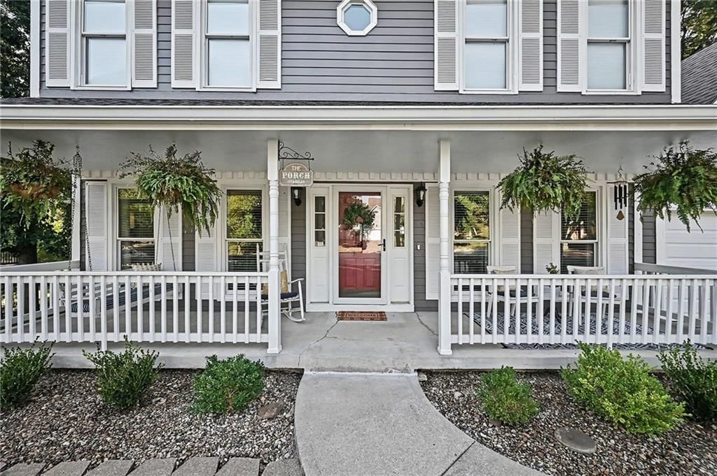 7645 N Lucerne Court, Kansas City, MO: listing photo 2