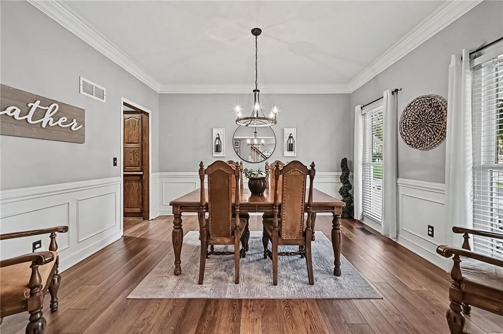 Photo 10 of 42 - 7645 N Lucerne Court, Kansas City, MO 64151