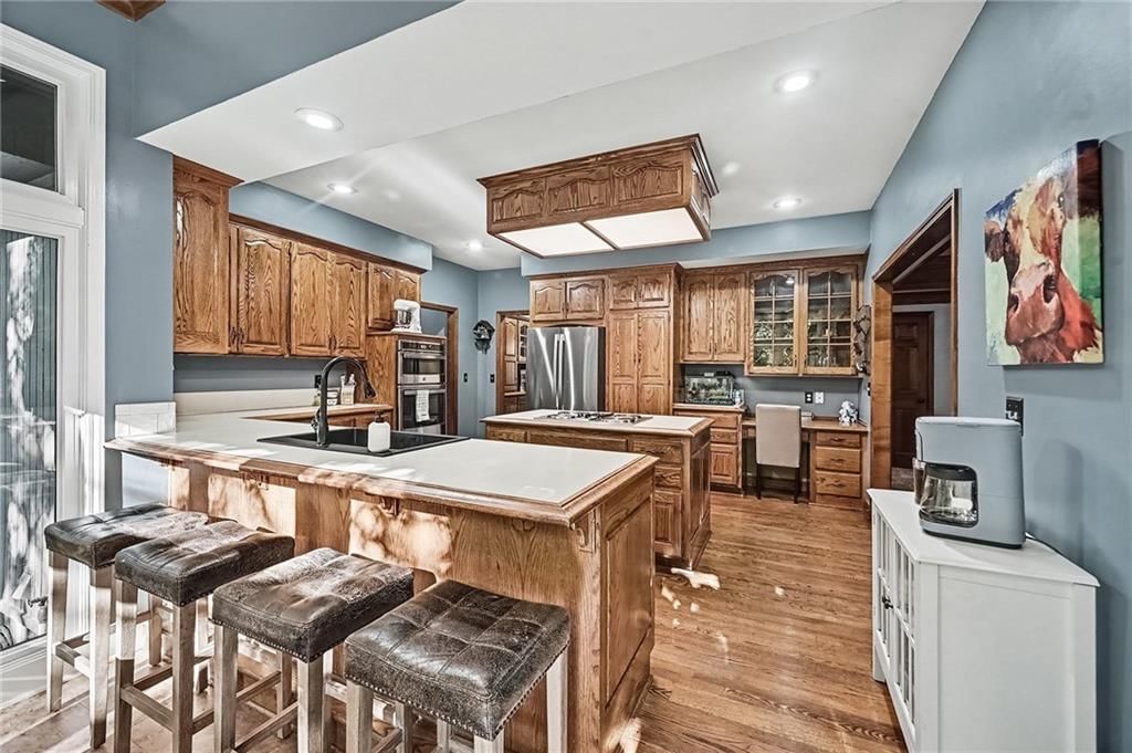 Photo 13 of 42 - 7645 N Lucerne Court, Kansas City, MO 64151
