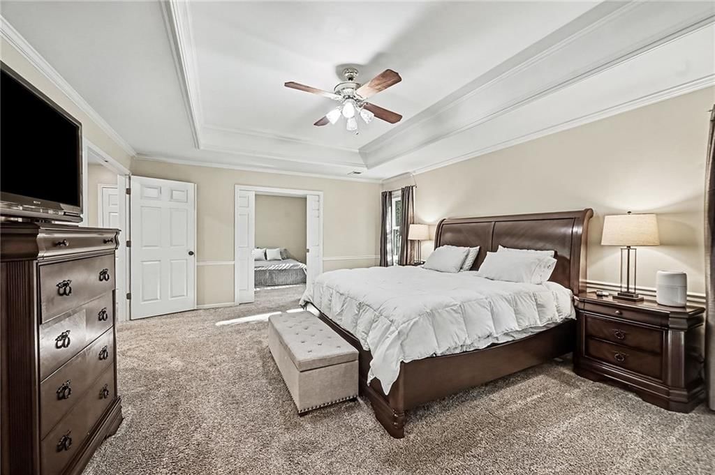 Photo 21 of 42 - 7645 N Lucerne Court, Kansas City, MO 64151