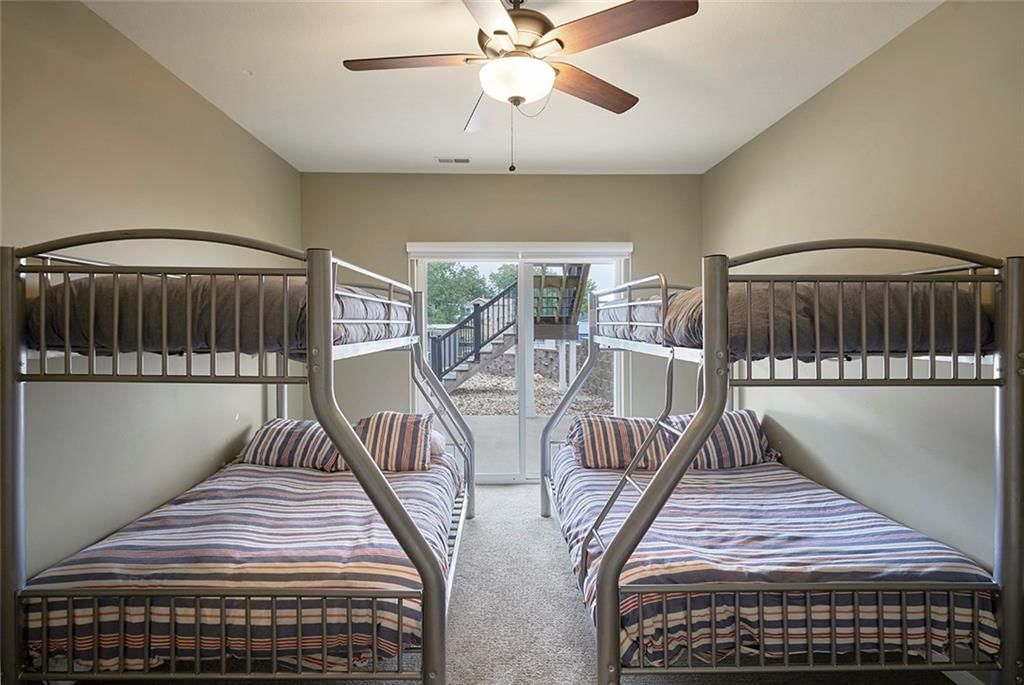 129 Drake Lane — photo 32