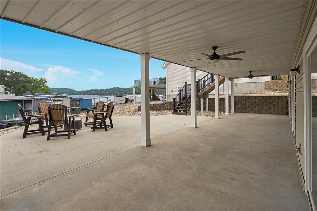 129 Drake Lane — photo 33